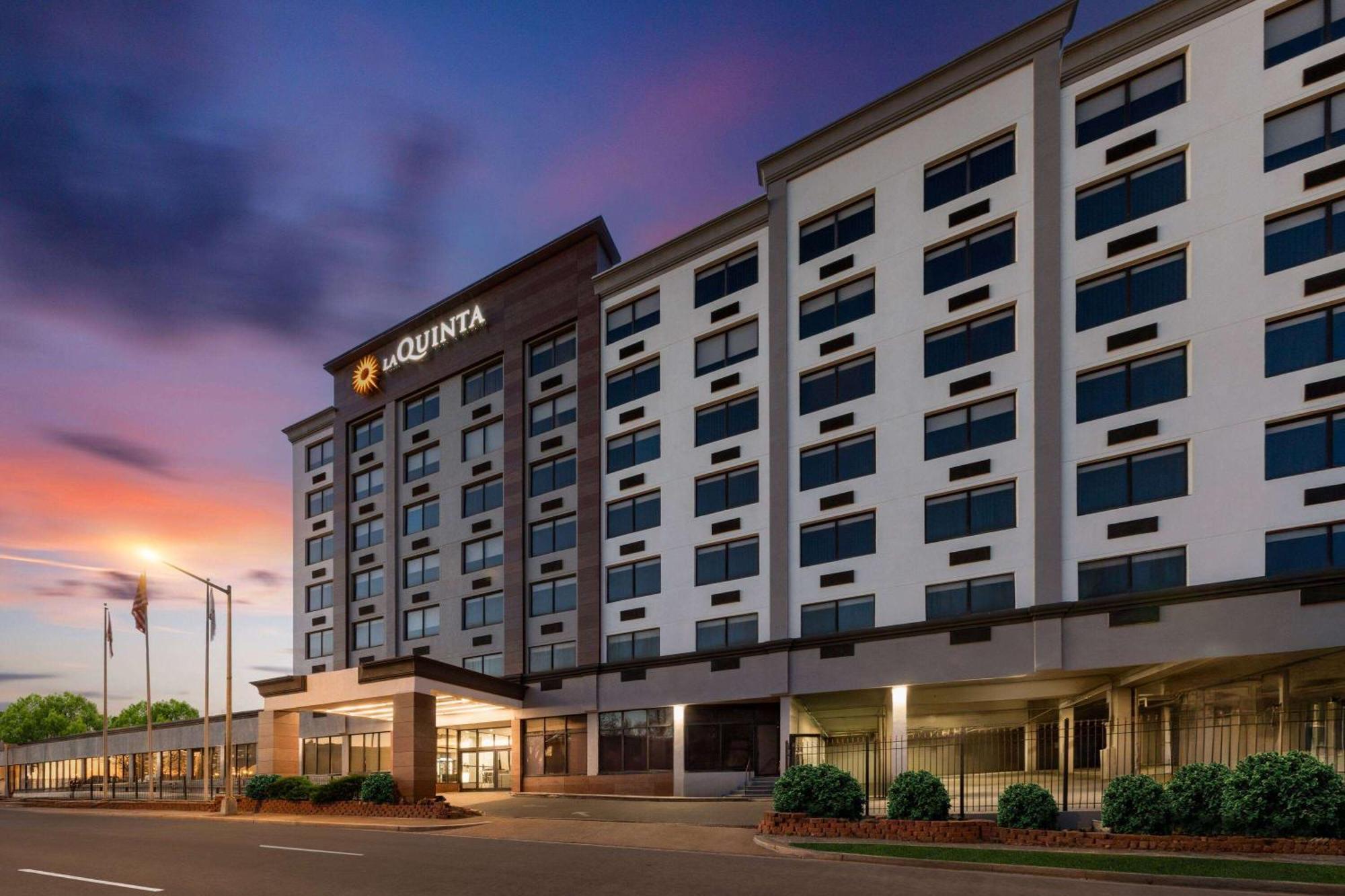 La Quinta Inn & Suites By La Quinta Inn & Suites By Wyndham Washington Dc Noma מראה חיצוני תמונה