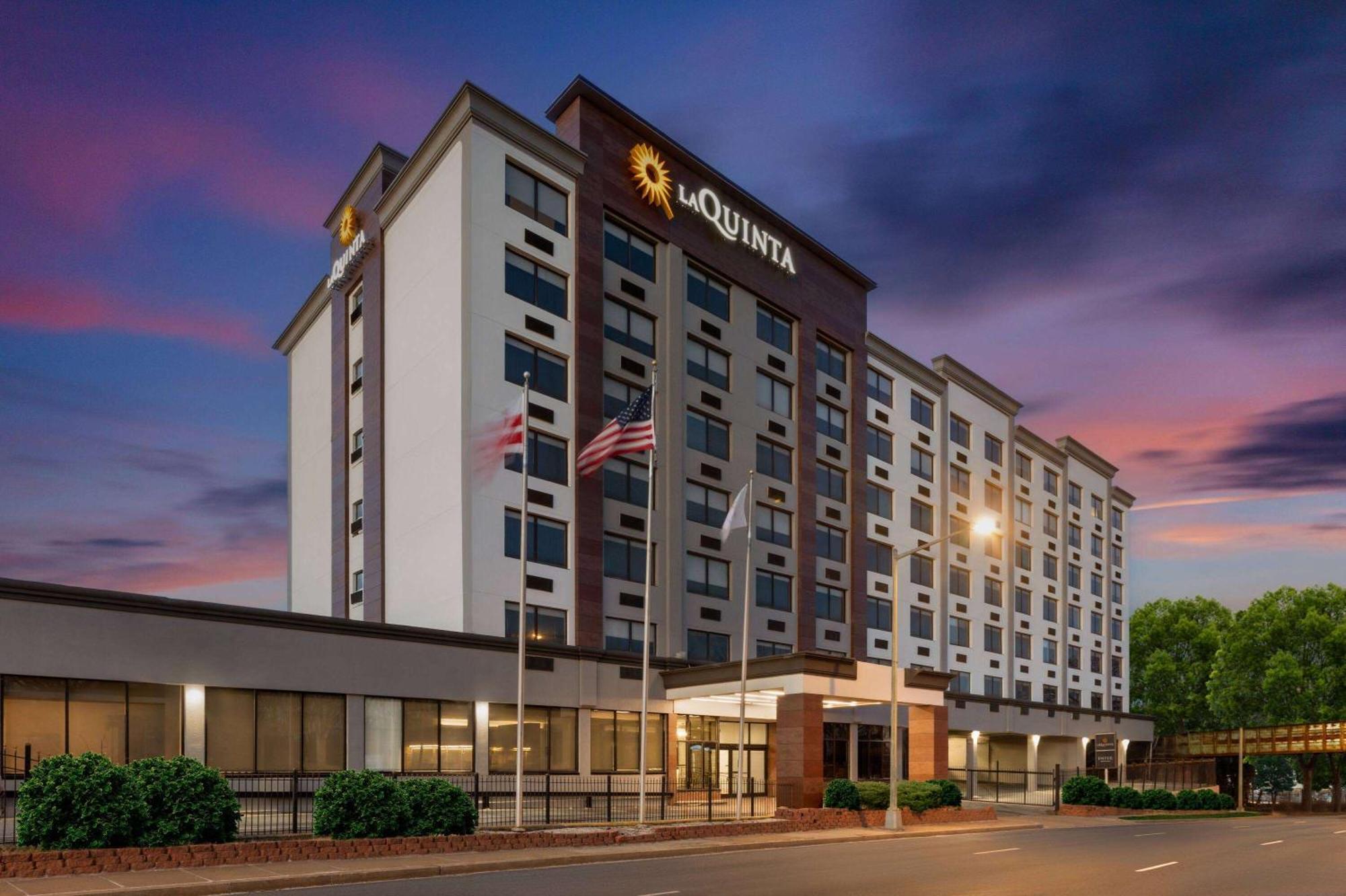 La Quinta Inn & Suites By La Quinta Inn & Suites By Wyndham Washington Dc Noma מראה חיצוני תמונה