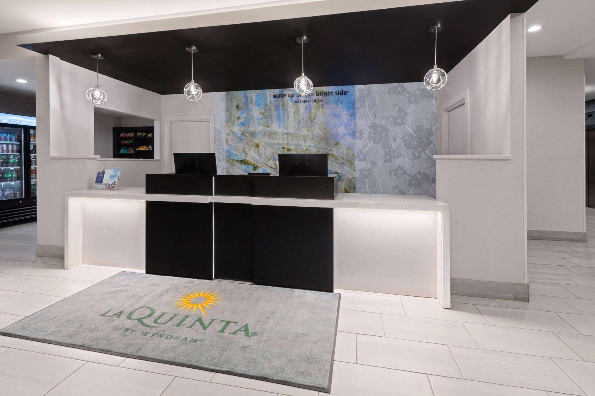 La Quinta Inn & Suites By La Quinta Inn & Suites By Wyndham Washington Dc Noma מראה חיצוני תמונה