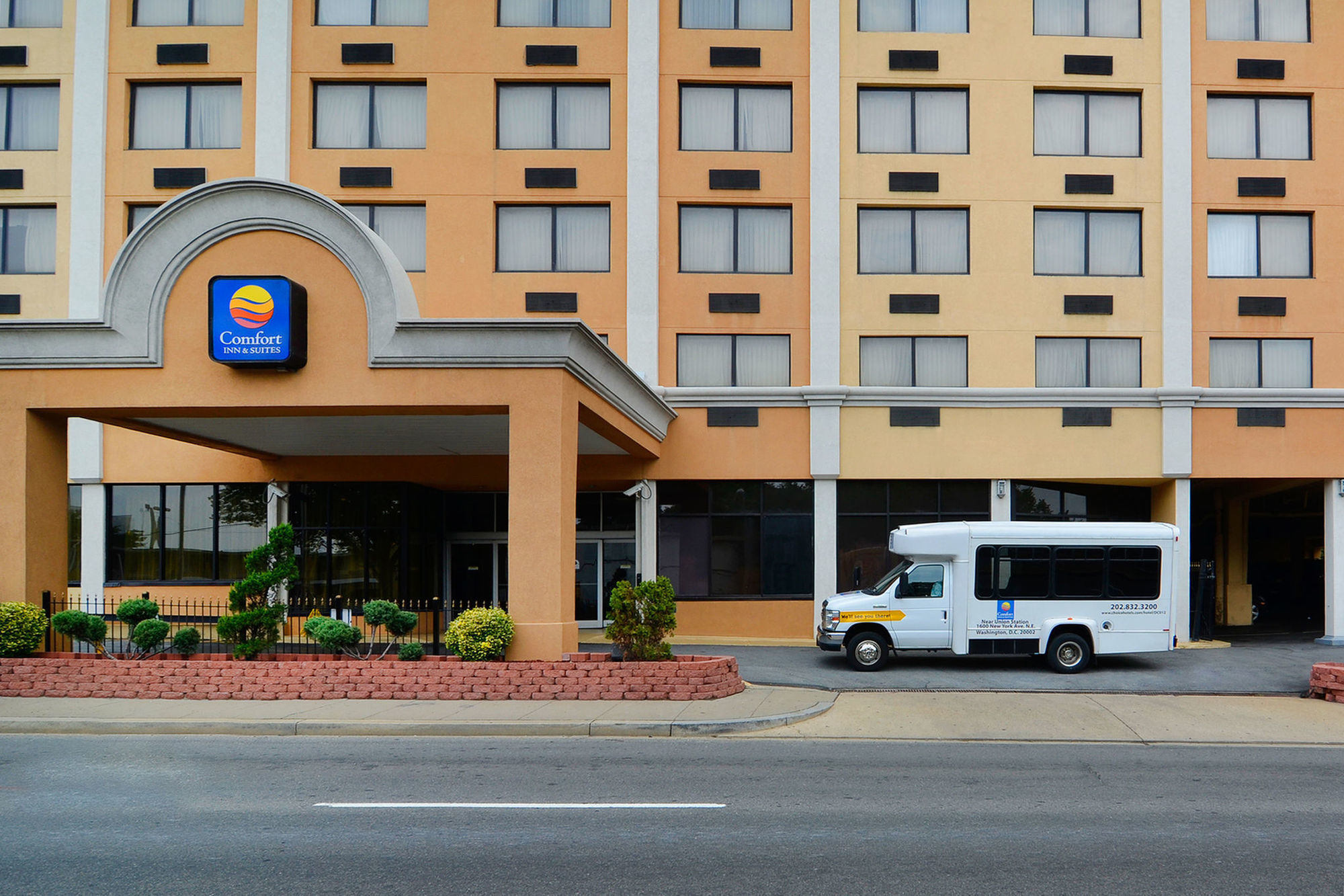 La Quinta Inn & Suites By La Quinta Inn & Suites By Wyndham Washington Dc Noma מראה חיצוני תמונה