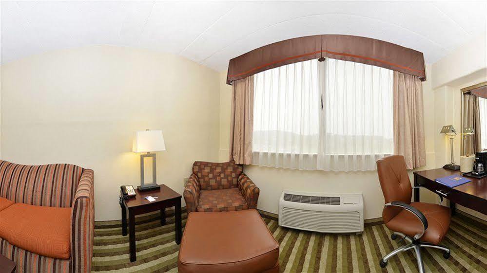 La Quinta Inn & Suites By La Quinta Inn & Suites By Wyndham Washington Dc Noma מראה חיצוני תמונה